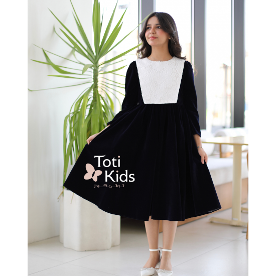 صورة فستان بناتي مخمل بـلونين بصدر مطرز | تصميم شتوي بزهور - 1118